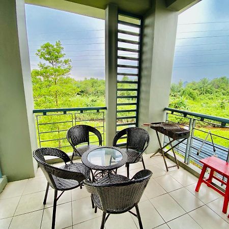 Faizal Madhi Homestay クチン エクステリア 写真