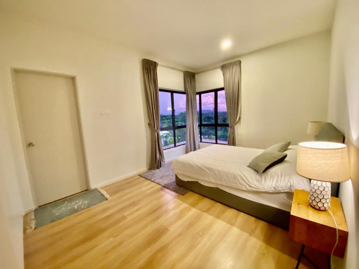 Faizal Madhi Homestay クチン エクステリア 写真